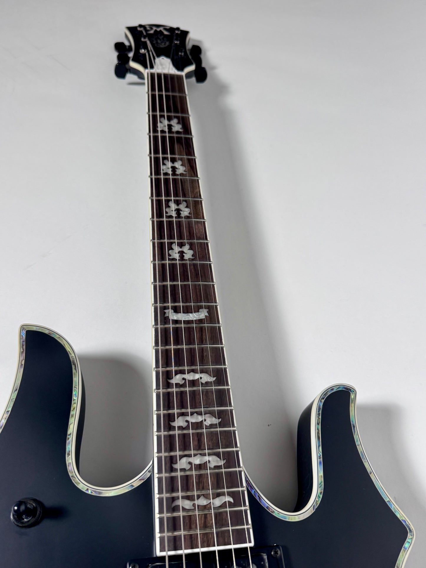 Minarik Guitar Inferno Flat Black